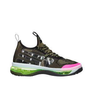 Schwarze Stoff-Sportschuhe