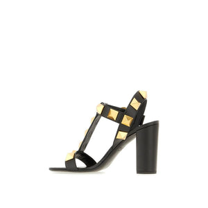 Schwarze Sandalen aus Kalbsleder mit Stiletto-Absatz
