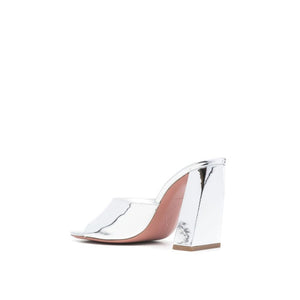 Silberne Kalbshaut-Mules