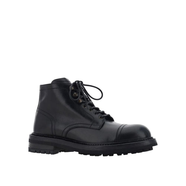 Schwarze Stiefeletten aus Kalbsleder mit Schnürung