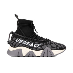 Schwarze Stoff-Sportschuhe