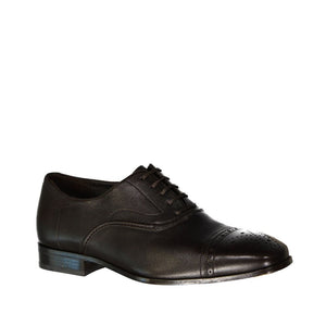 Braune Kalbsleder-Oxfords und -Derbies
