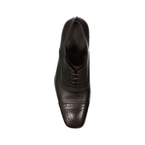 Braune Kalbsleder-Oxfords und -Derbies