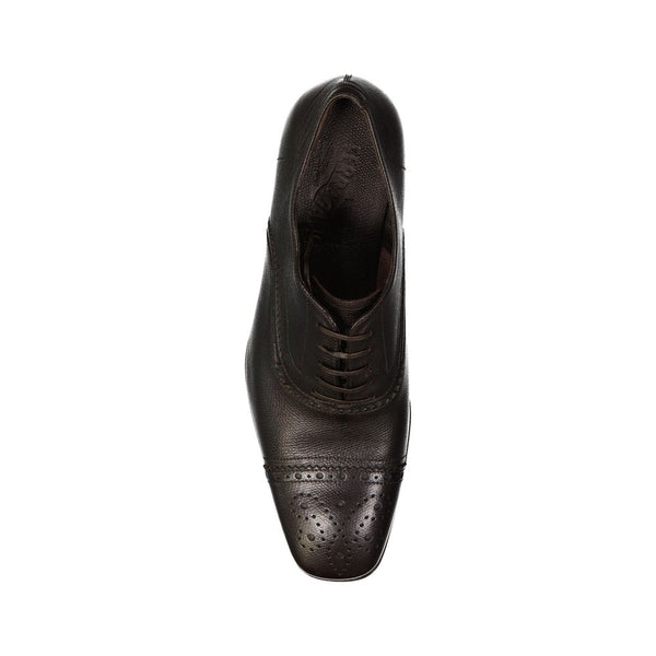 Braune Kalbsleder-Oxfords und -Derbies
