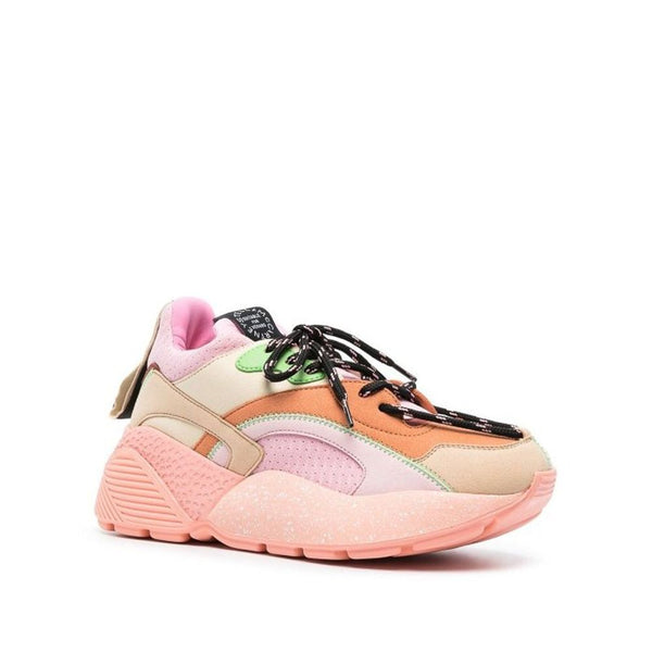 Klobige Sneaker aus orangefarbenem Polyethylen