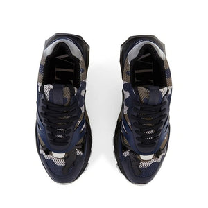 Sportliche Sneaker aus blauem Stoff