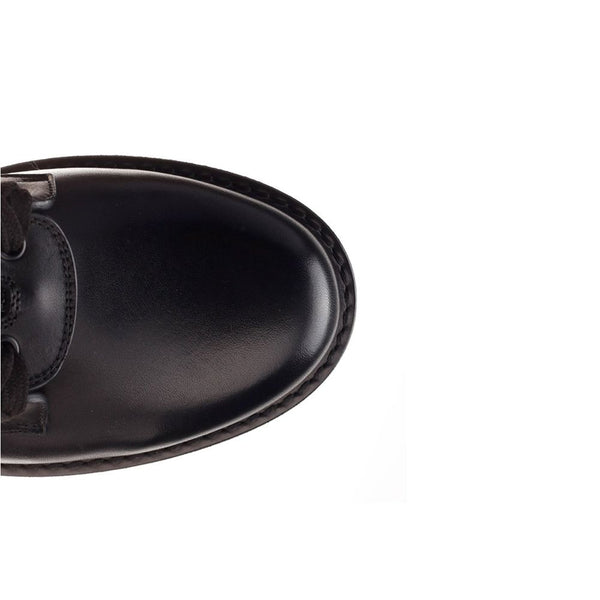 Schwarze Stiefeletten aus Kalbsleder mit Schnürung
