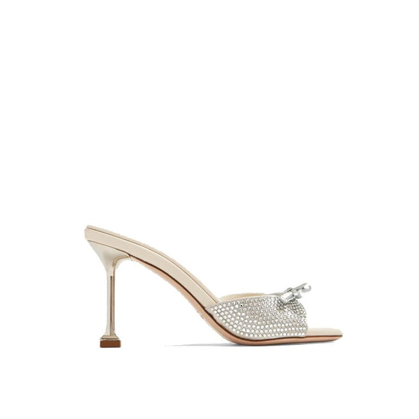 Silberne Seiden-Mules
