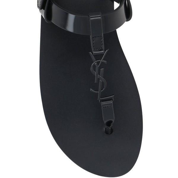 Flache Sandalen aus schwarzem Kalbsleder