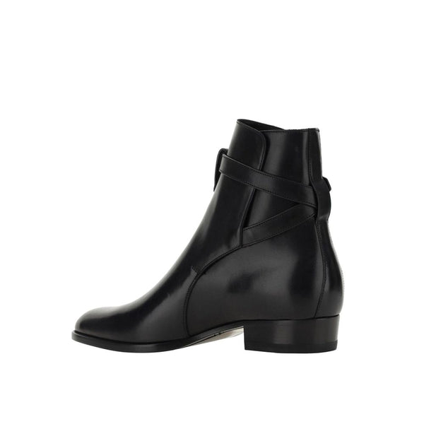 Schwarze Stiefeletten aus Kalbsleder