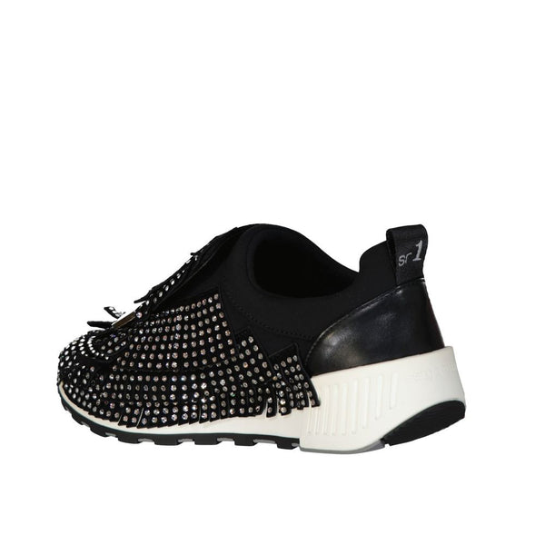 Robuste Sneaker aus schwarzem Stoff