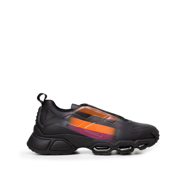 Robuste Sneaker aus schwarzem Gummi