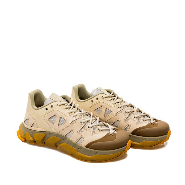 Beigefarbene Polyamid-Sportschuhe
