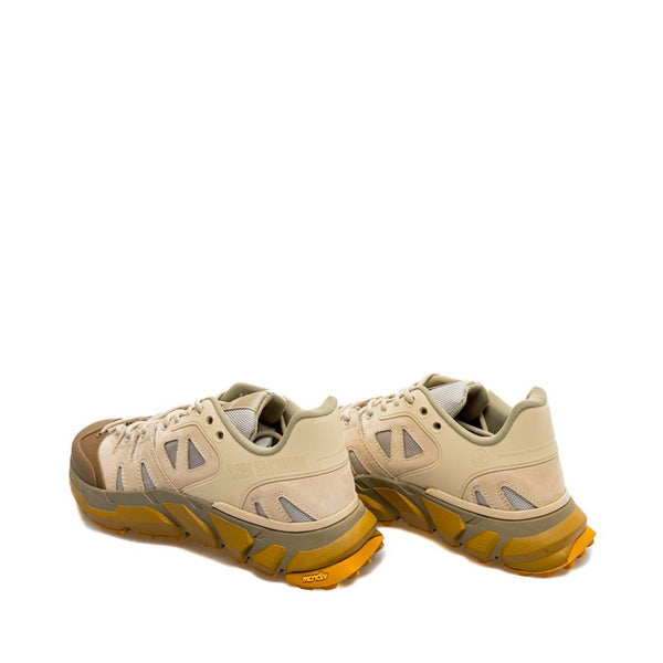 Beigefarbene Polyamid-Sportschuhe