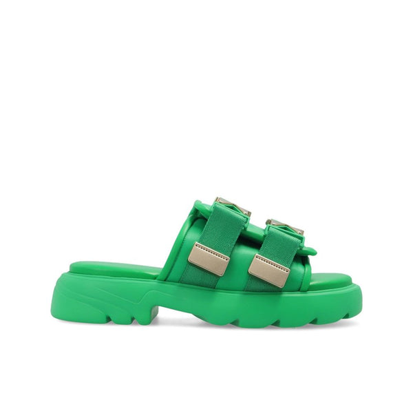 Grüne Nylon-Sandalen