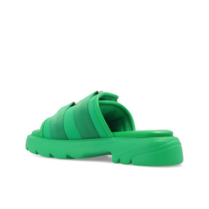 Grüne Nylon-Sandalen