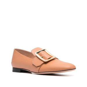 Beigefarbene Slip-On-Loafer aus Kalbsleder