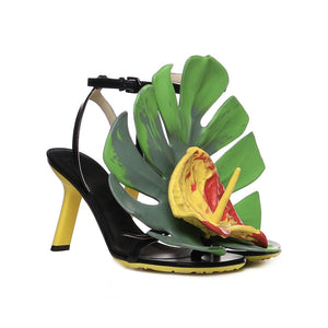 Schwarze Sandalen aus Lammleder mit Stiletto-Absatz
