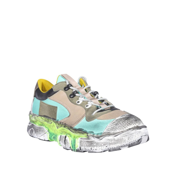Grüne Stoff-Sneaker mit klobiger Sohle