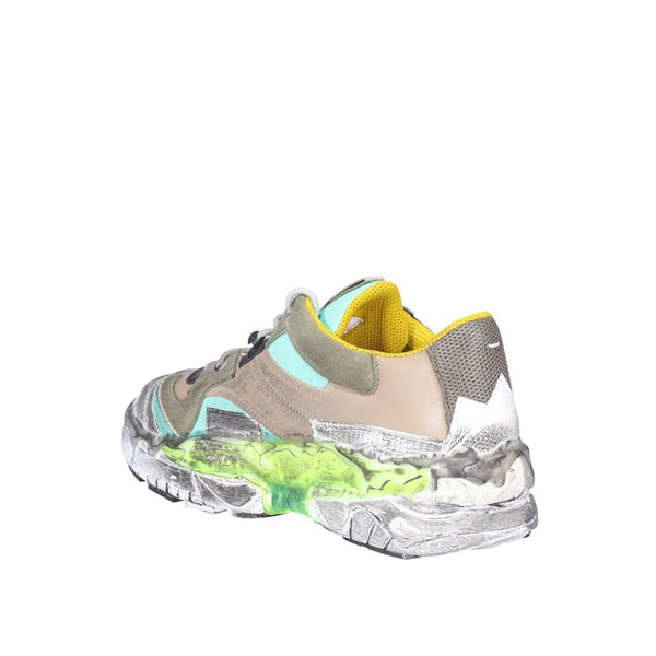 Grüne Stoff-Sneaker mit klobiger Sohle