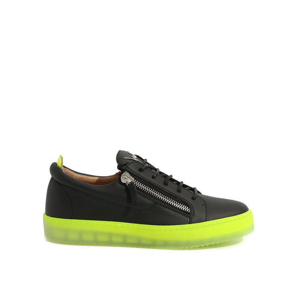 Schwarze Sneakers aus Kalbsleder