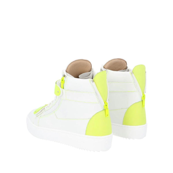 Hochwertige High-Top-Sneaker aus weißem Kalbsleder