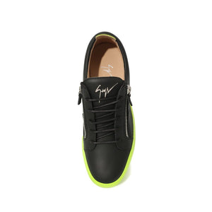 Schwarze Sneakers aus Kalbsleder