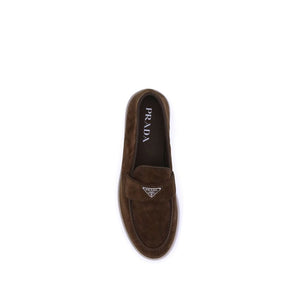 Elegante Gummilaufschuhe in Braun