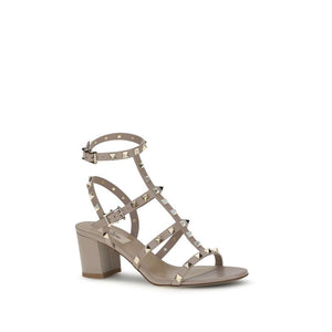 Beige Sandalen mit Plateauabsatz aus Kalbsleder Bos Taurus