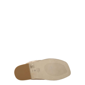 Flache Sandalen aus Leder in Gold