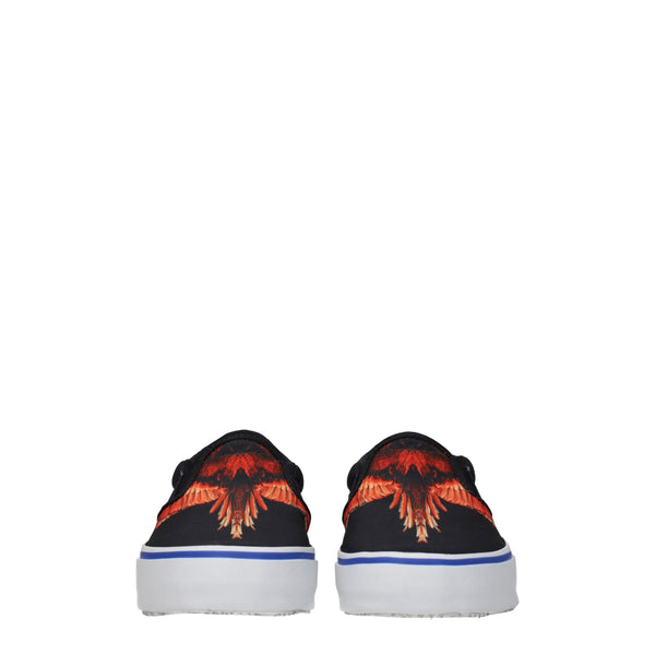 Slipper aus schwarzem Stoff