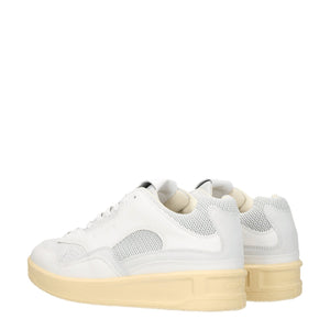Weiße Sneakers aus Leder mit niedrigem Schaft