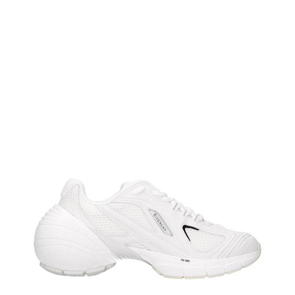 Weißer Stoff Sportliche Turnschuhe