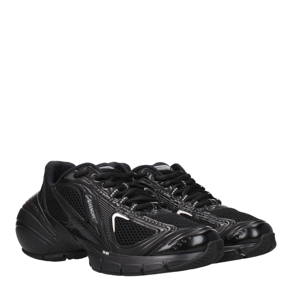 Schwarzer Stoff Sportliche Turnschuhe