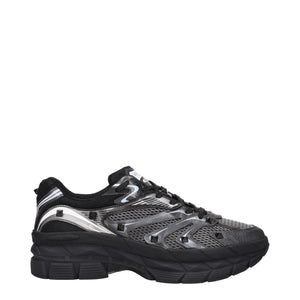 Schwarzer Stoff Sportliche Turnschuhe