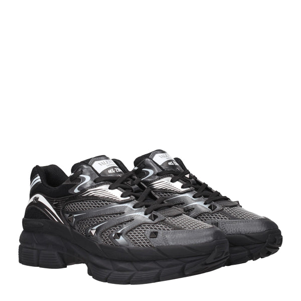 Schwarzer Stoff Sportliche Turnschuhe