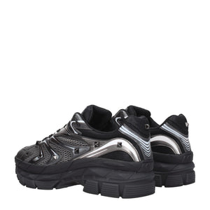 Schwarzer Stoff Sportliche Turnschuhe