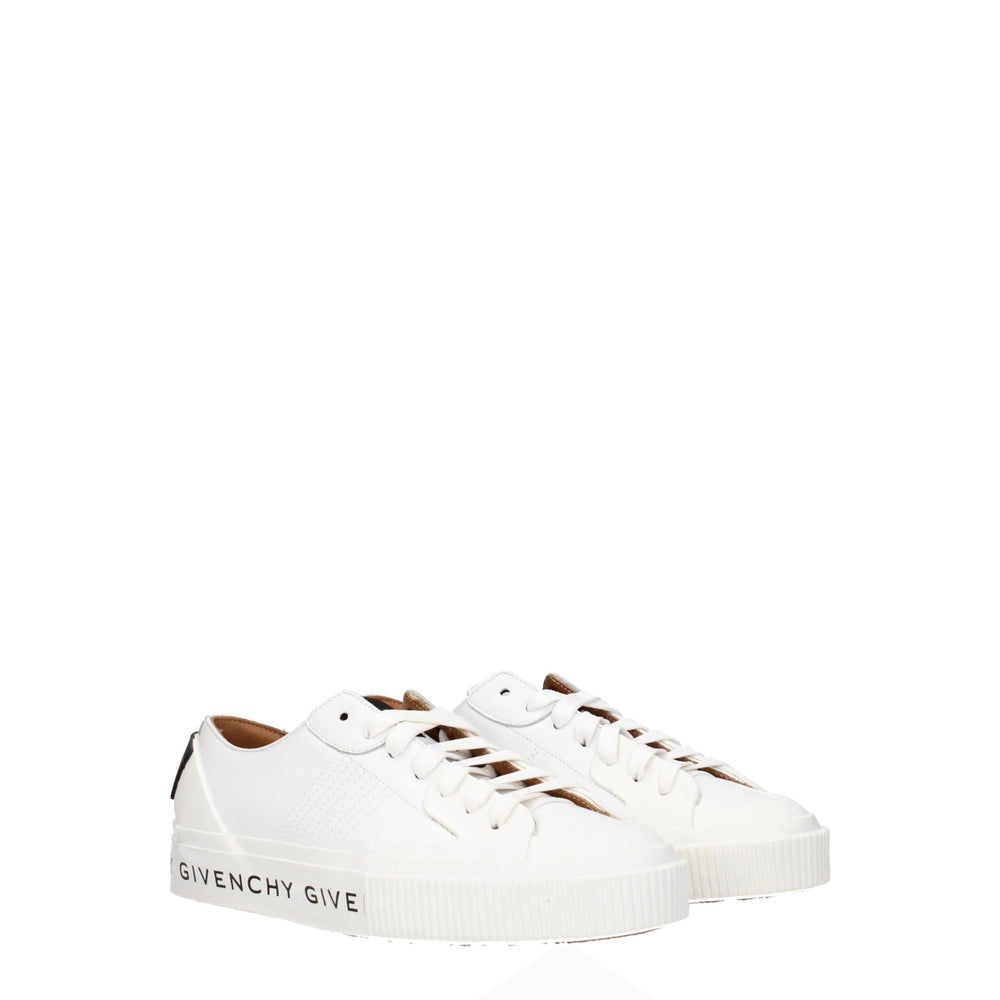 Weiße Sneaker aus Leder
