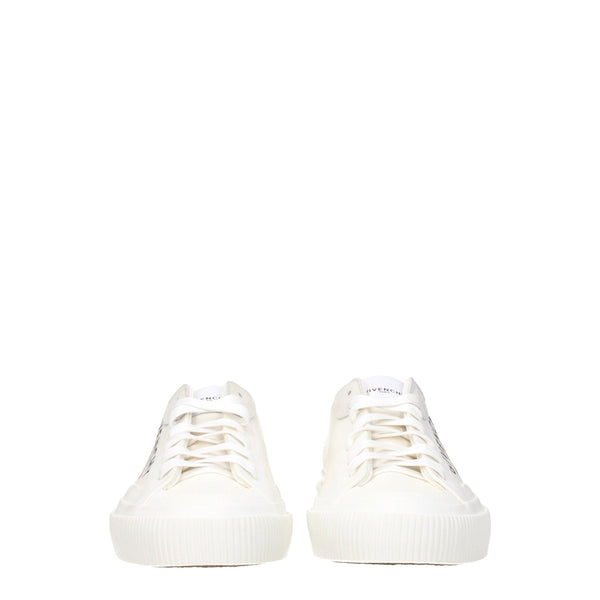 Beigefarbene Sneakers aus Stoff mit niedrigem Schaft