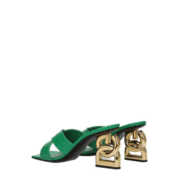Grüne Ledersandalen