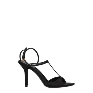 Schwarze Satin-Stilettosandalen