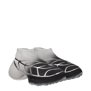 Schwarzer Stoff Sportliche Turnschuhe