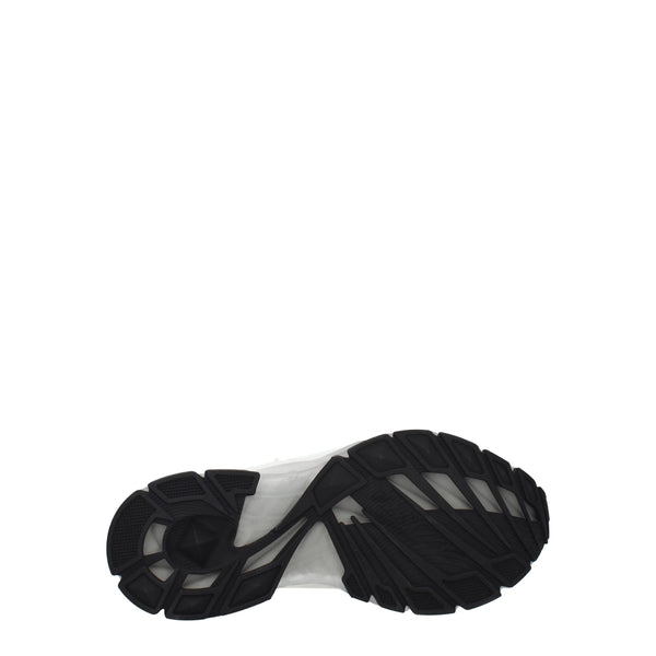 Weißer Stoff Sportliche Turnschuhe