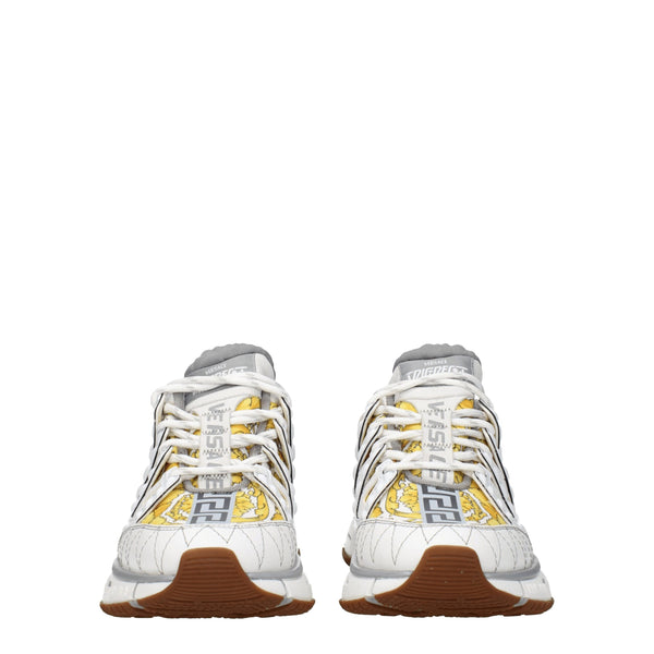Weißer Stoff Sportliche Turnschuhe