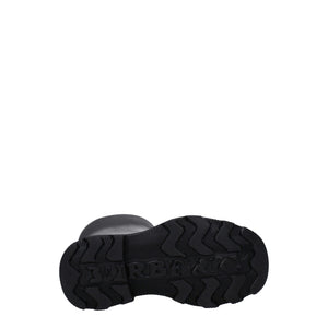 Schwarze Regenstiefel aus Baumwolle
