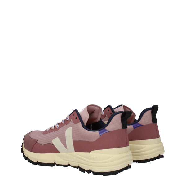 Rosa Stoff Sportliche Turnschuhe