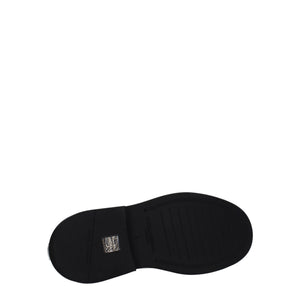 Schwarze Leder Oxfords und Derbies