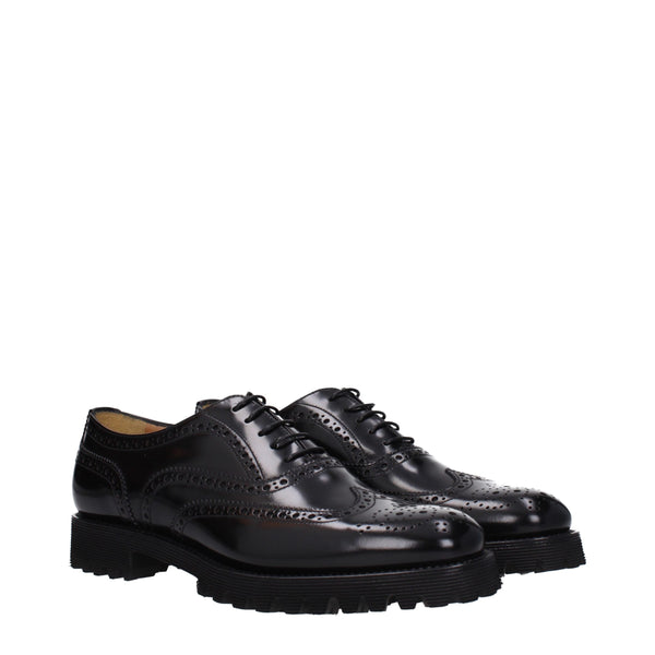 Schwarze Leder-Schnürschuhe im Oxford- und Derby-Stil