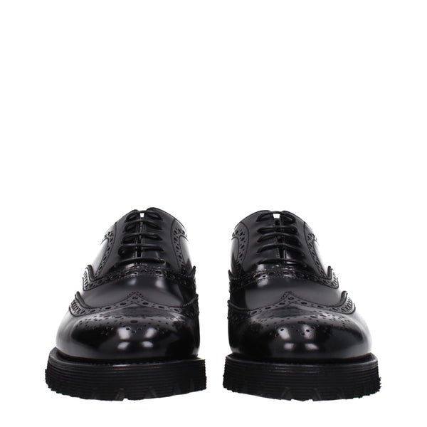 Schwarze Leder-Schnürschuhe im Oxford- und Derby-Stil