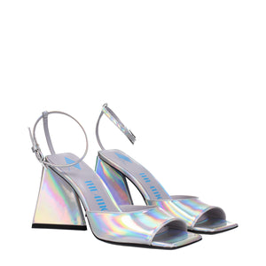 Elegante Graue Ledersandalen mit Plateauabsatz